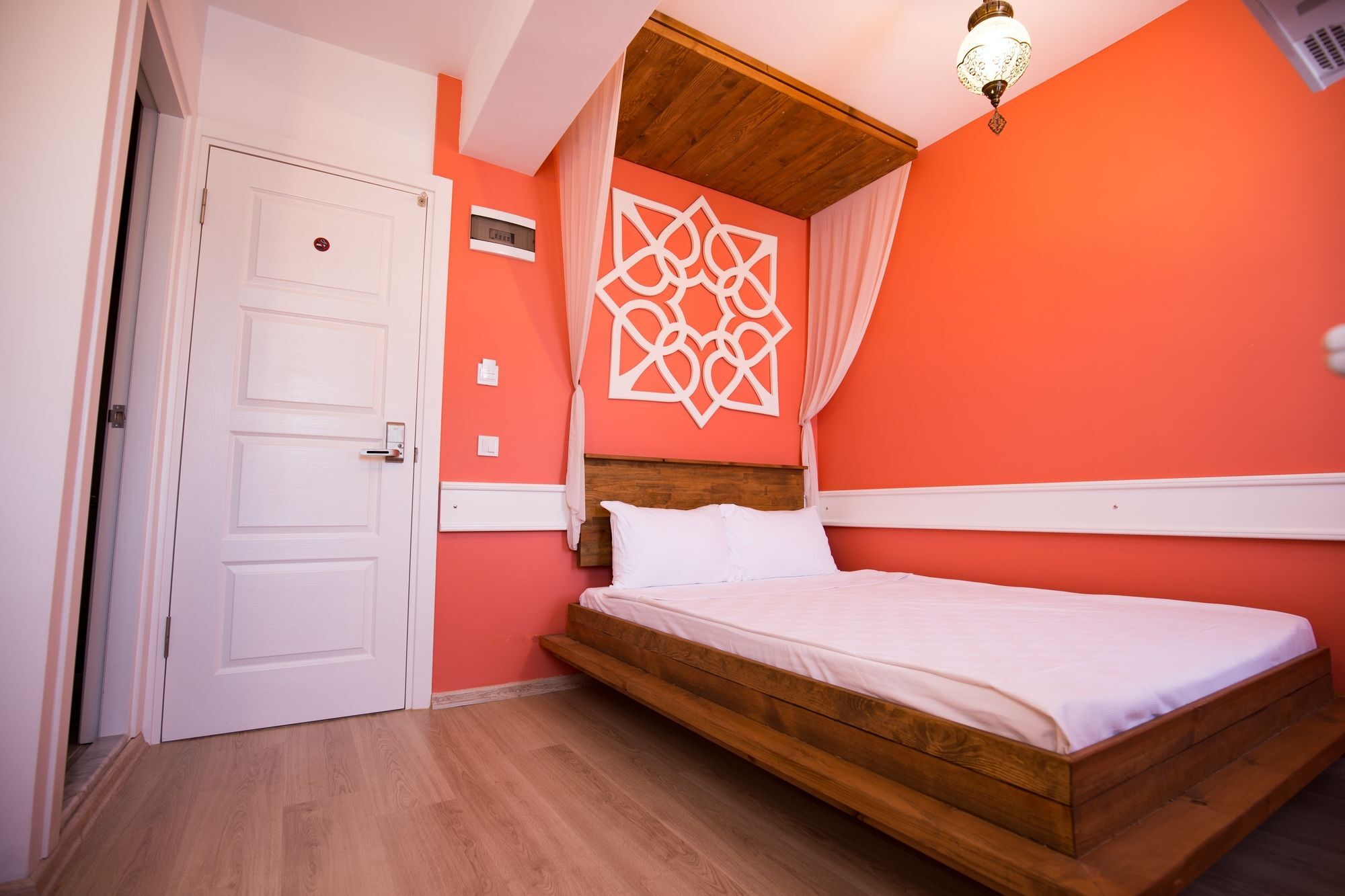 Menendi Otel Fokaja Zewnętrze zdjęcie